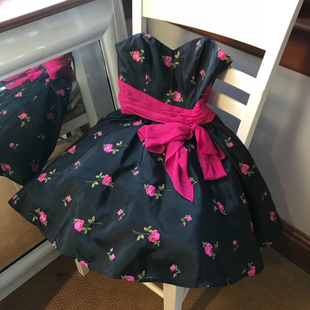 Betsey Johnson Evening Pink Black Party Dress NWOT